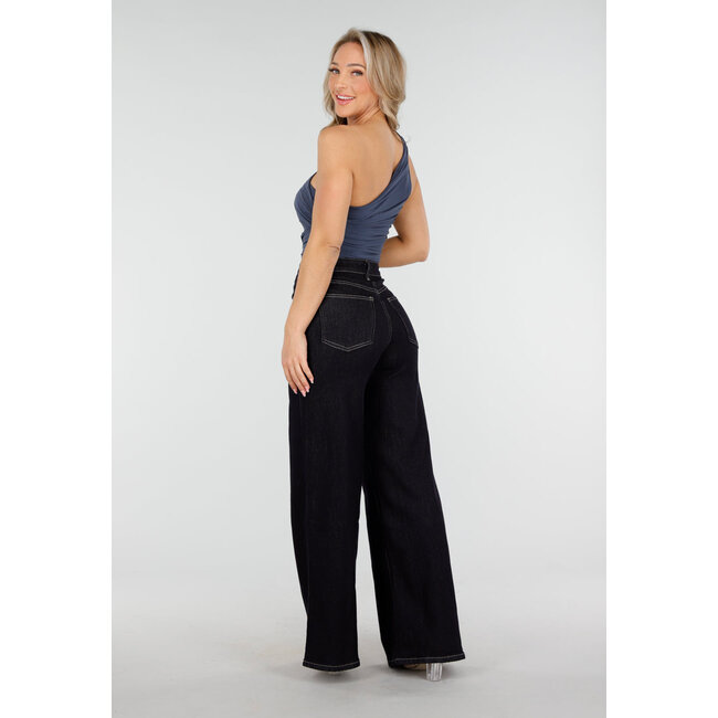 Dunkelblauer One-Shoulder-Body mit Drapierung aus Mesh-Stretch