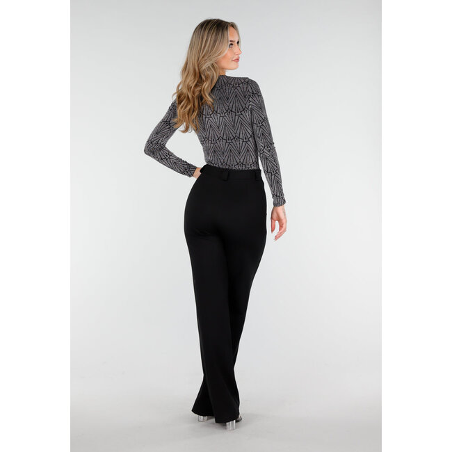 Schwarzer Body mit silbernem Aufdruck und langen Ärmeln