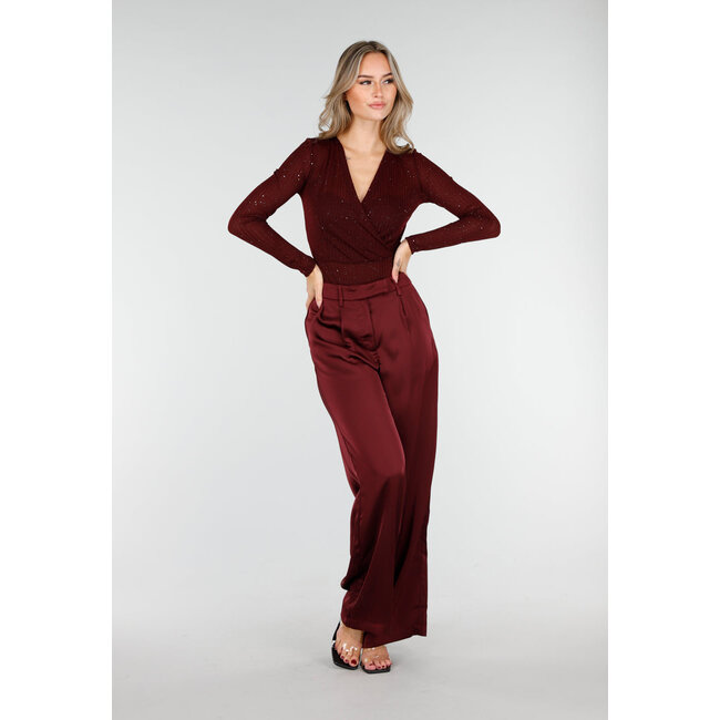 Bordeauxroter Glitzer-Body mit V-Ausschnitt und langen Ärmeln