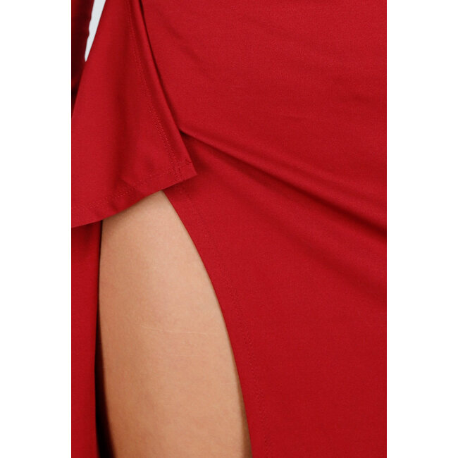 Bordeauxrotes Maxikleid mit quadratischem Ausschnitt und Schlitz aus Stretchmaterial