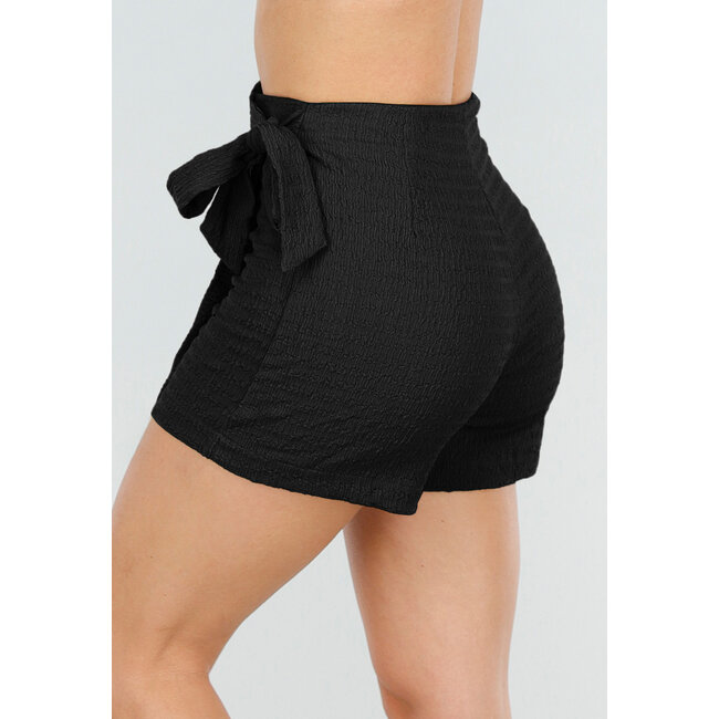 Schwarzer Stretch-Skort mit Schleifenverschluss und leicht strukturiertem Material