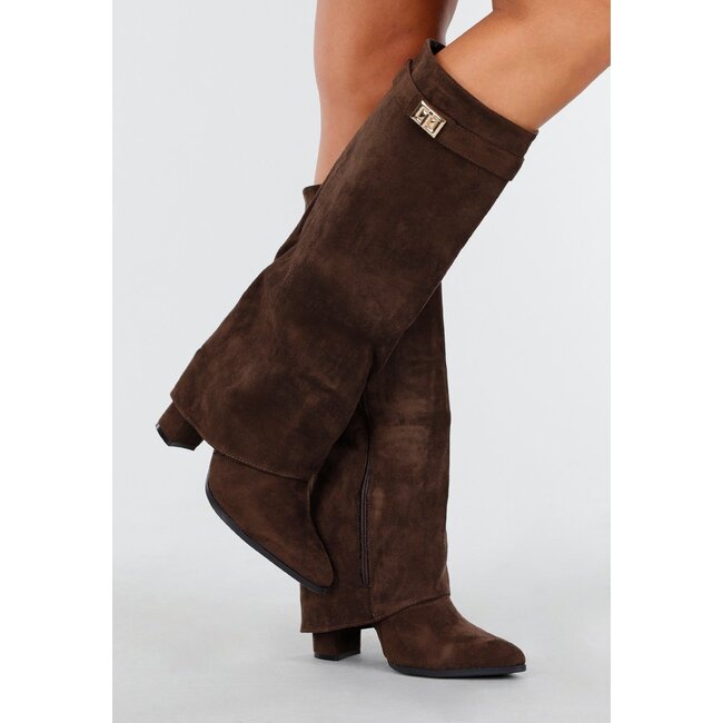 Braune Stiefel im Wildleder-Look mit goldener Schnalle