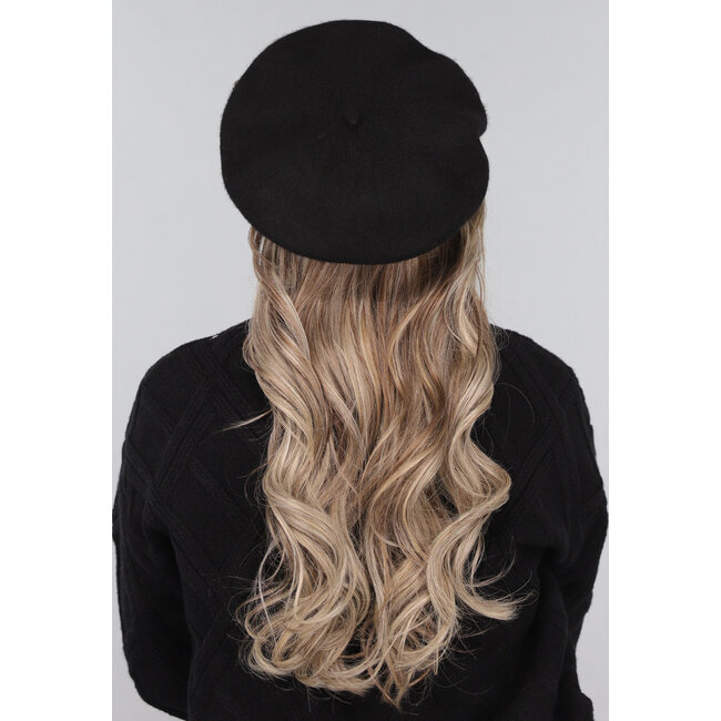 Baskenmütze mit Glitzersteinen