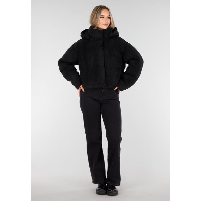 Schwarze Teddyjacke mit Kapuze und Reißverschluss