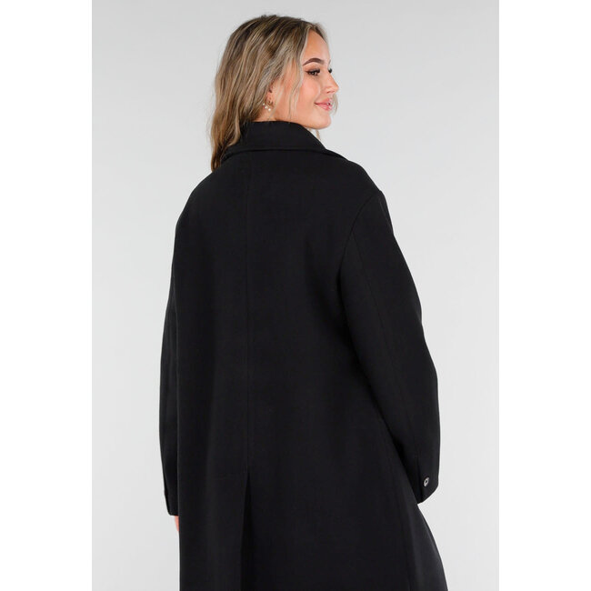 Schwarzer langer Mantel mit gerader Passform und breitem Revers