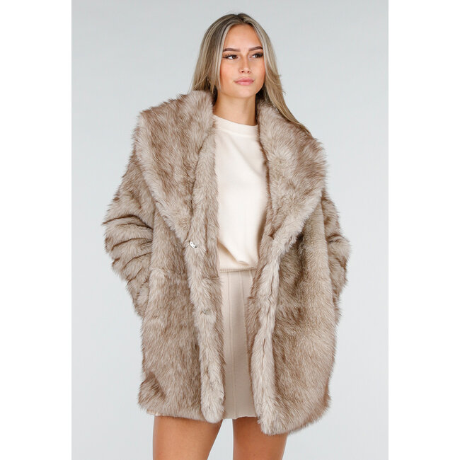 Beige Kunstfelljacke mit Gürtel