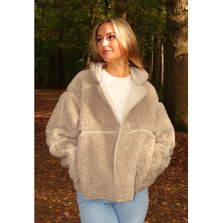 Beige Teddy Jacke