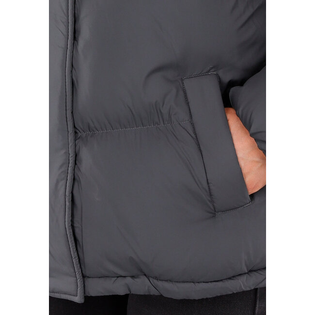 Dunkelgraue Daunenjacke mit Kapuze