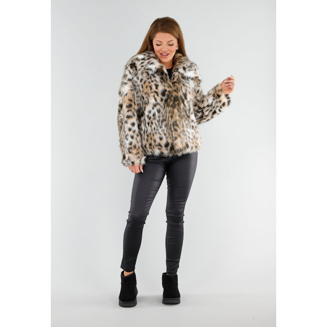 Kunstfelljacke mit Leopardenmuster und Kragen