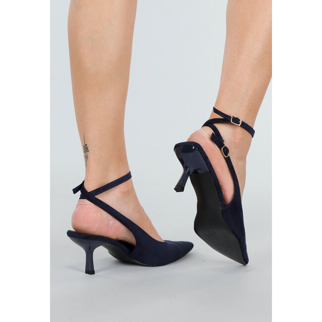 Navy Pumps mit Fesselriemchen und spitzer Zehenpartie