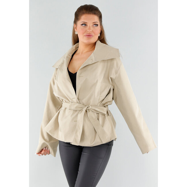Beige Oversized Jacke mit Gürtel und breitem Kragen