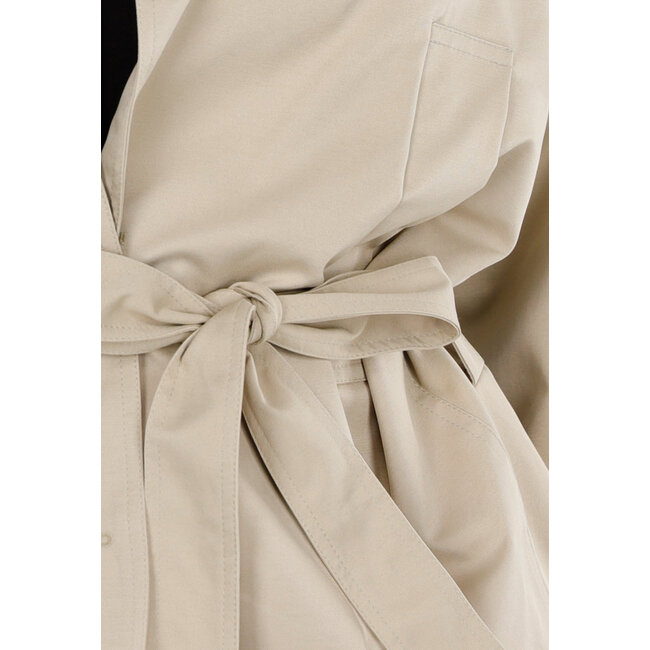 Beige Oversized Jacke mit Gürtel und breitem Kragen