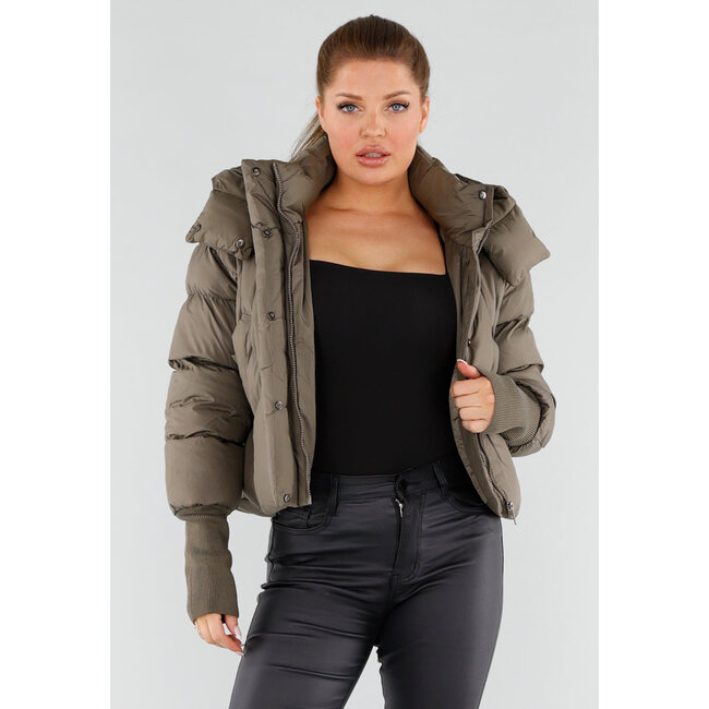 Taupe Pufferjacke mit hohem Kragen und Kapuze