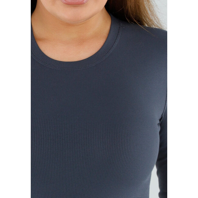 Dunkelgrauer gerippter String-Body mit langen Ärmeln und Rundhalsausschnitt