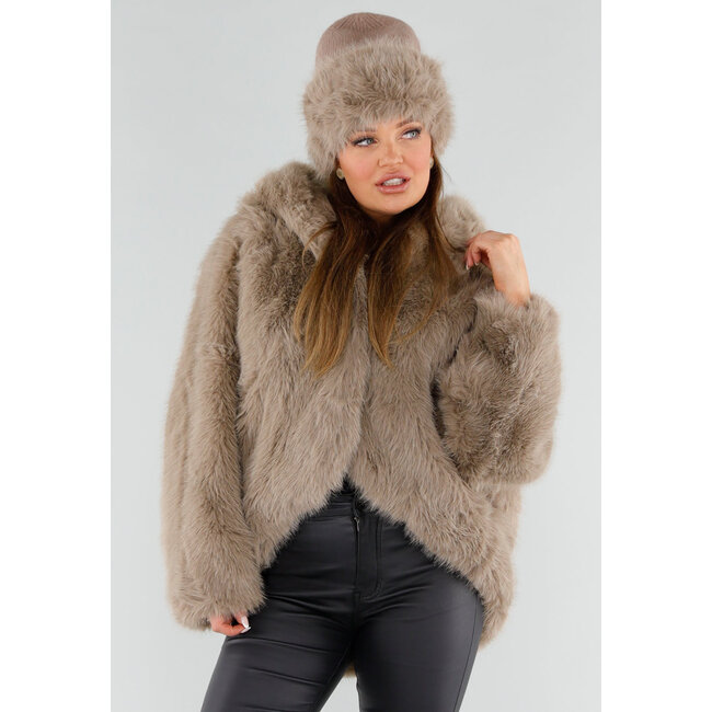 Beige Gebreide Muts met Brede Faux Fur Rand