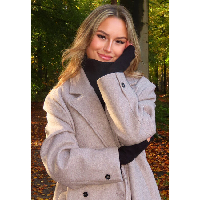 Strick-Schal mit hohem Kragen