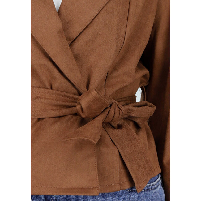 Brauner Mantel im Wildleder-Look mit Schleifengürtel