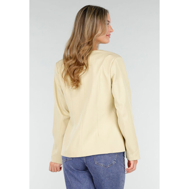 Hellgelber Blazer mit tailliertem Schnitt und Knopfverschluss