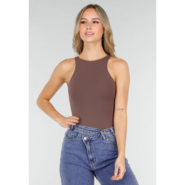 Brauner Stringbody mit hohem Ausschnitt und nahtloser, figurbetonter Passform