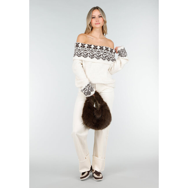 Kunstfelltasche mit goldener Schulterkette