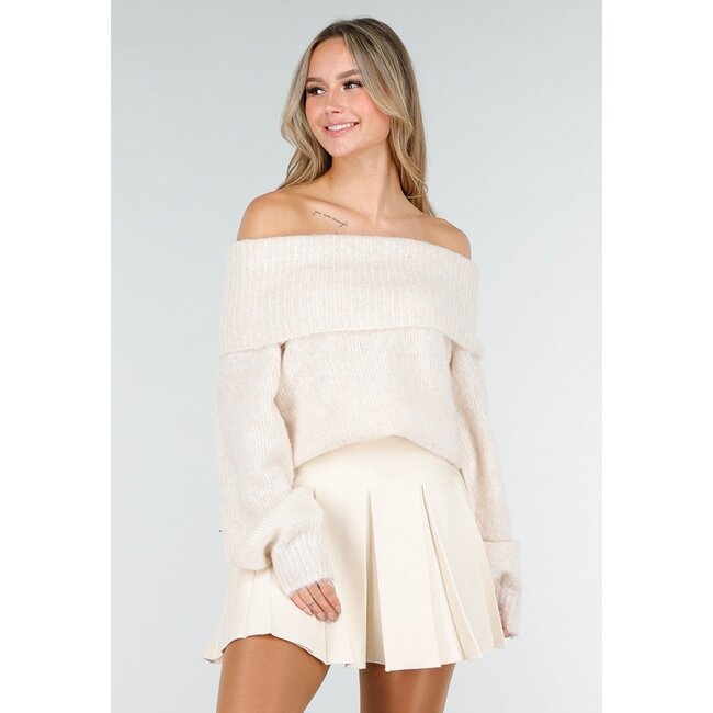 Cremefarbener Off-Shoulder-Pullover