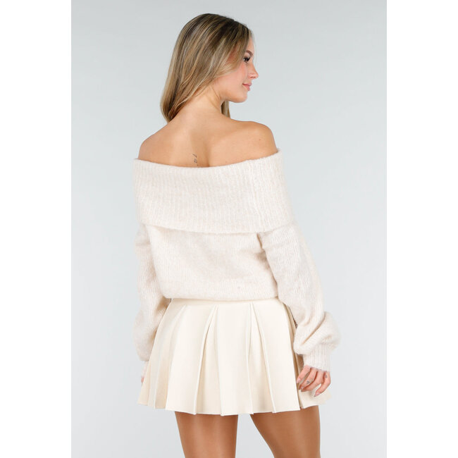 Cremefarbener Off-Shoulder-Pullover mit Wolle und lockerer Passform