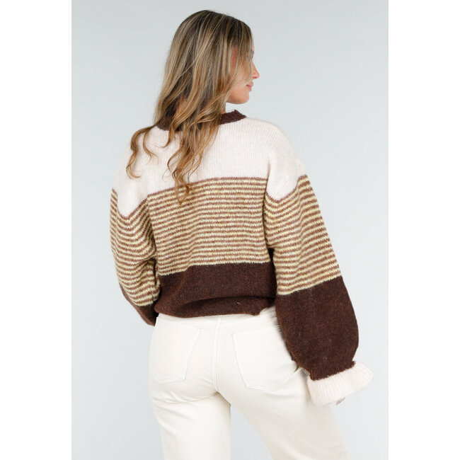 Braune gestreifte Strickjacke aus Wolle mit Knöpfen