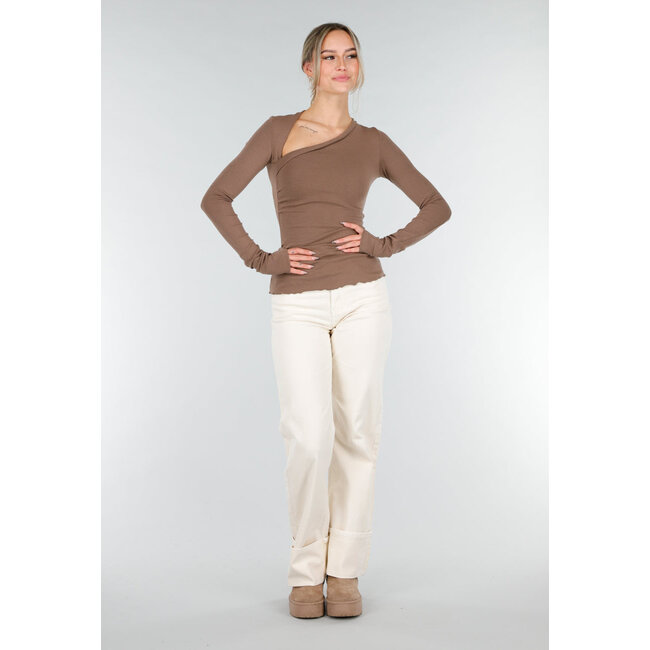 Braunes asymmetrisches Stretch-Oberteil mit langen Ärmeln und Rüschendetail