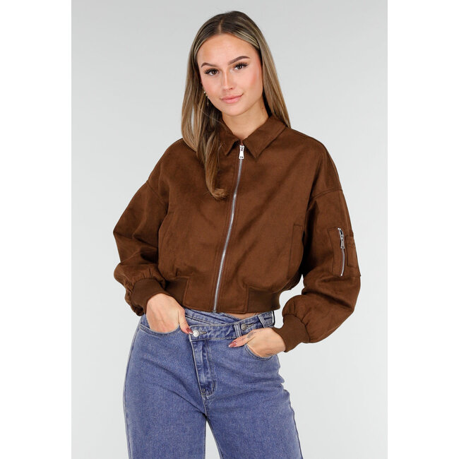 Braune Wildleder-Bomberjacke in verkürzter Länge