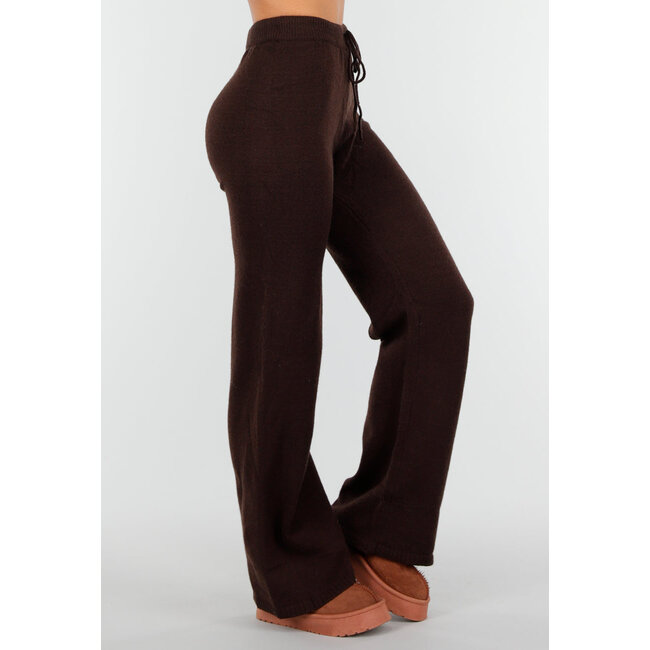 Braune Strick-Loungehose mit Kordelzug und geraden, weit fallenden Beinen