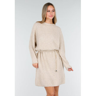 Beiges Strickkleid