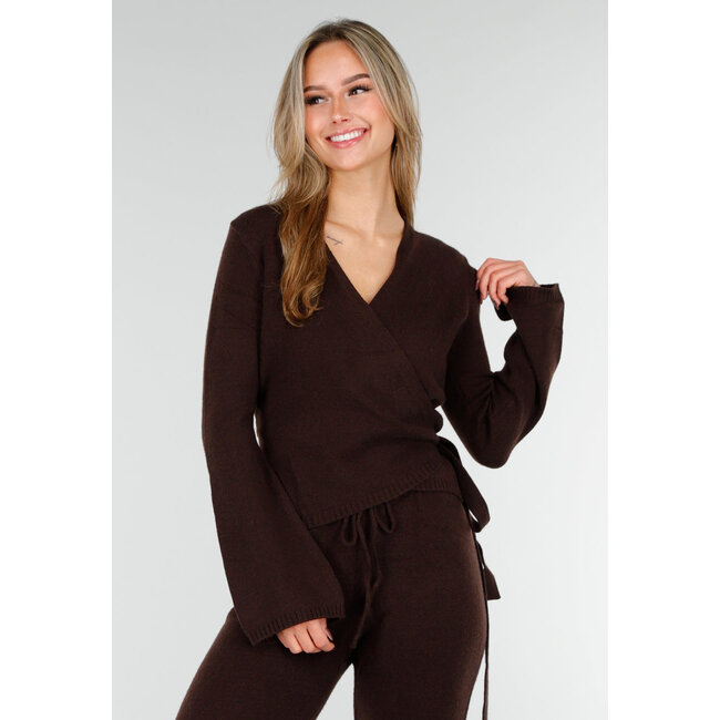 Braunes Strick-Wickeloberteil mit Schleifengürtel und langen Ärmeln