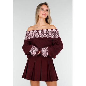 Bordeaux Off Shoulder Pullover