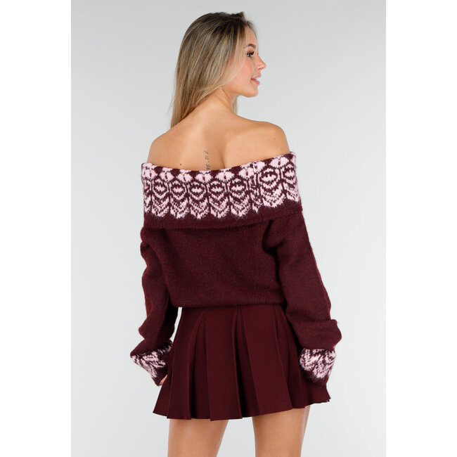 Bordeauxfarbener Off-Shoulder-Pullover mit Fair-Isle-Muster und langen Ärmeln