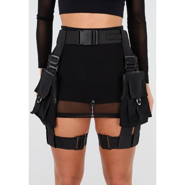 Schwarzer Cargo-Gürtel mit Taschen und verstellbaren Beingurten