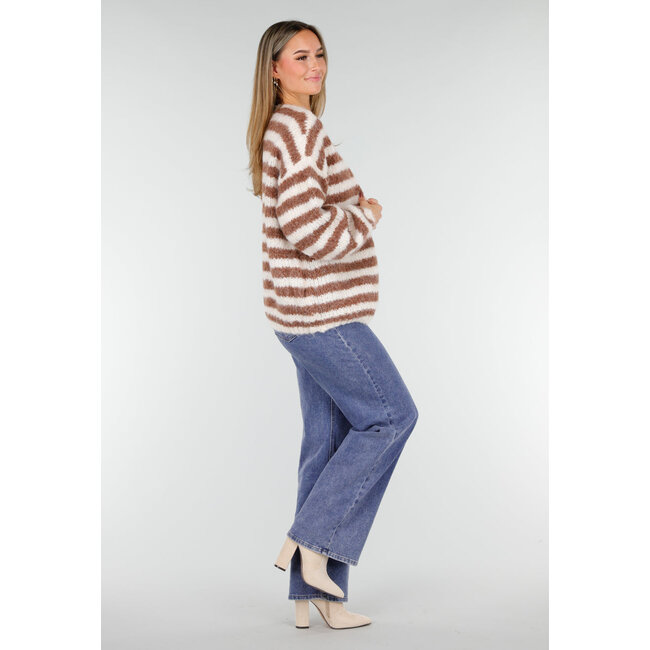 Gestreifter Strickcardigan in Braun und Weiß mit locker fallendem Schnitt