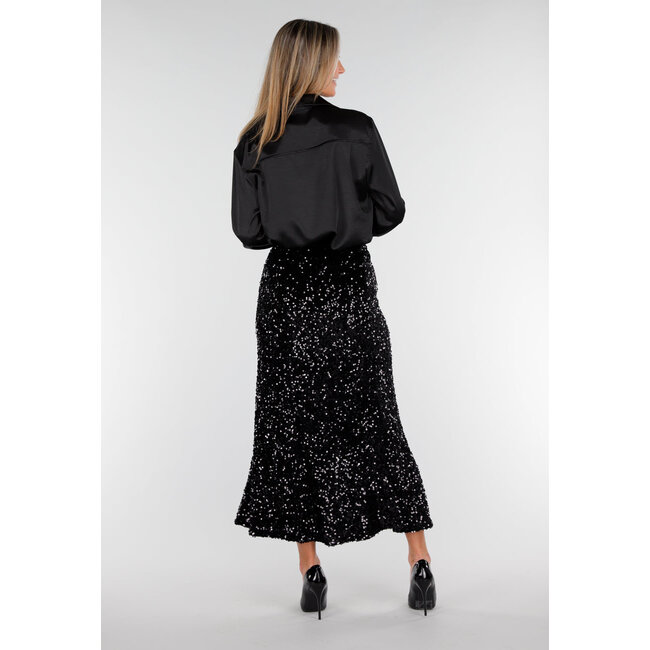 Schwarzer Midirock mit Allover-Pailletten und dezent ausgestelltem Saum