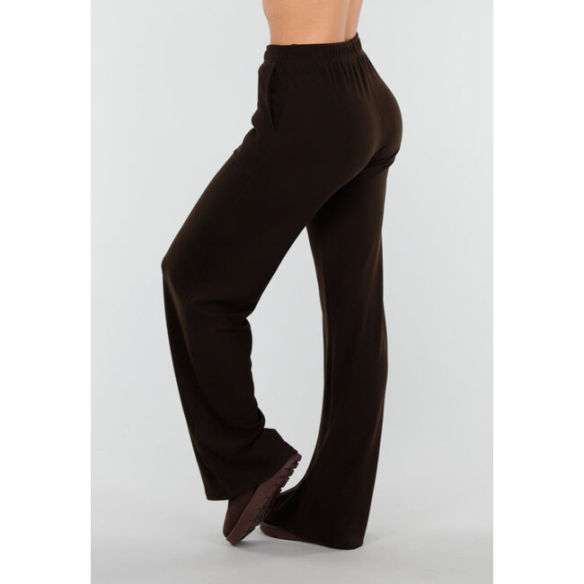 Braune weiche Stretchhose mit geradem Bein