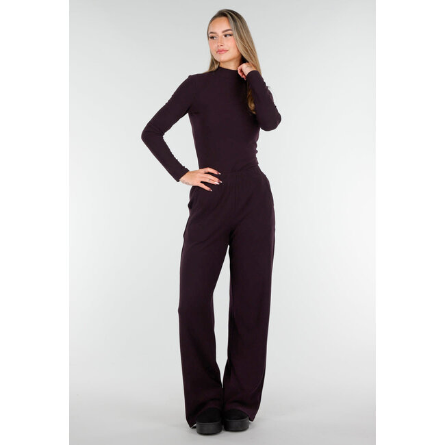 Aubergine Weiche Stretchhose mit geradem Bein