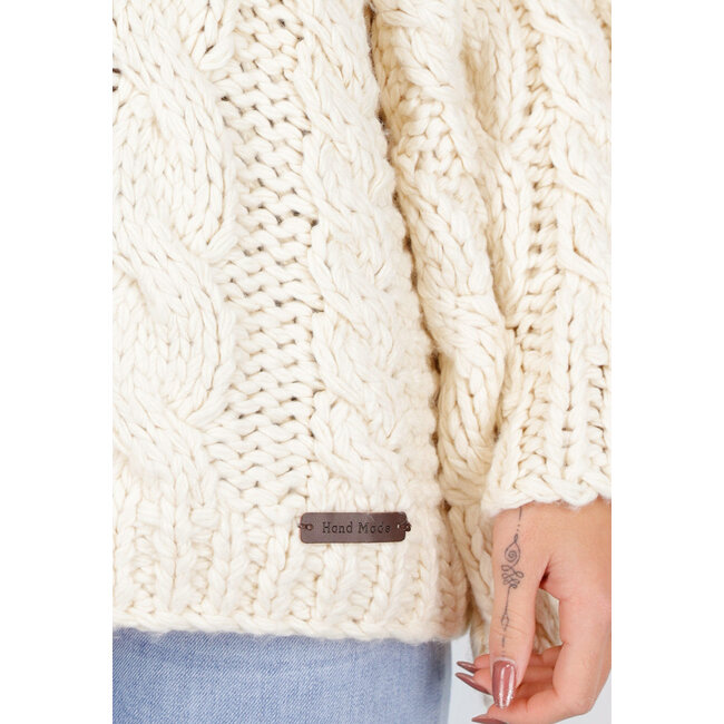 Cremefarbener, übergroßer, grob gestrickter Zopfmusterpullover mit langen Ärmeln