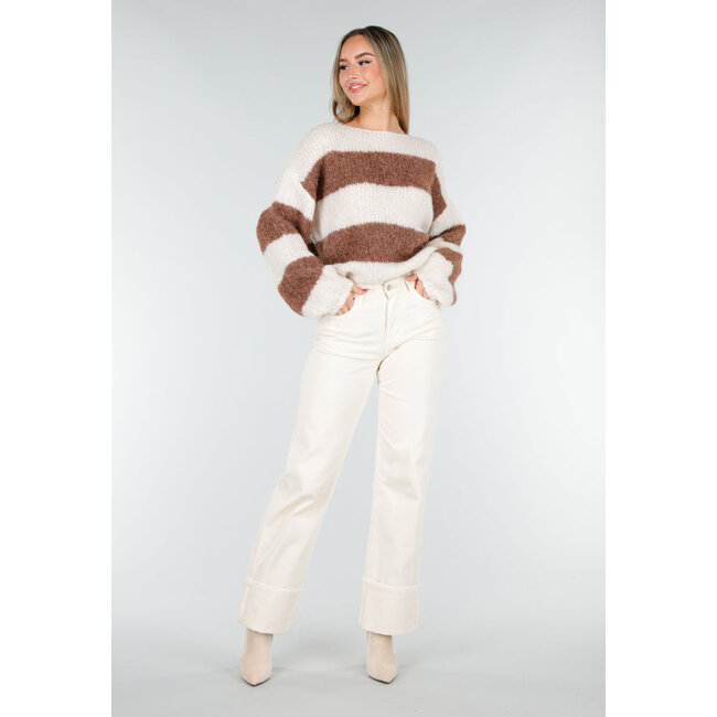 Gestreifter cremefarbener und brauner Wollpullover mit langen Ärmeln