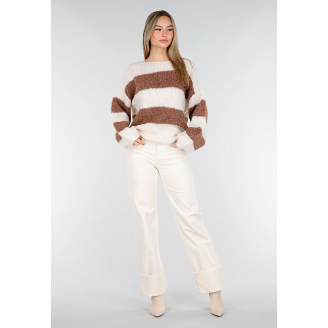 Gestreifter cremefarbener und brauner Wollpullover mit langen Ärmeln