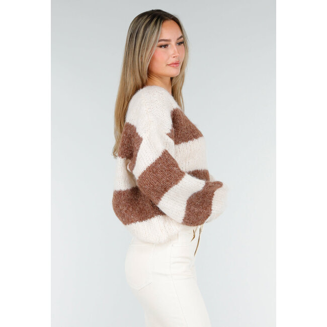 Gestreifter cremefarbener und brauner Wollpullover mit langen Ärmeln