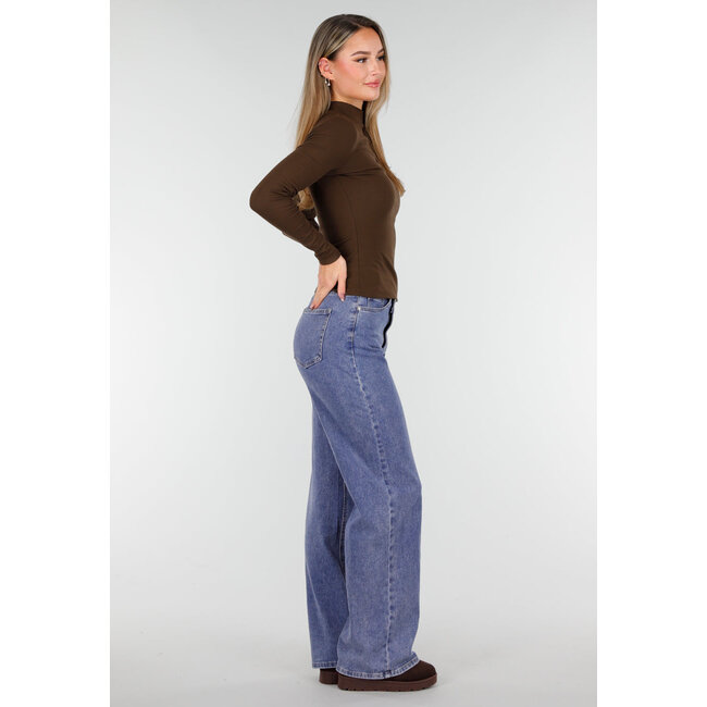 Braunes, weiches Stretch-Oberteil mit langen Ärmeln und Rollkragen