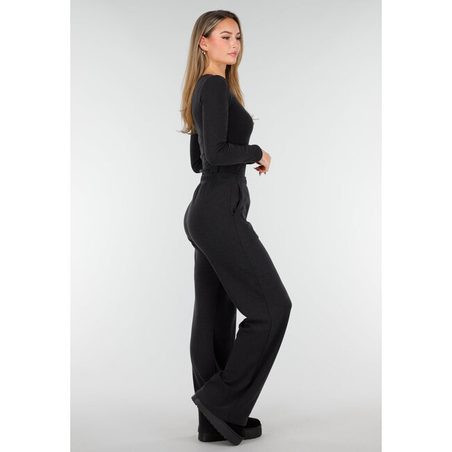 Graues, weiches Stretch-Oberteil mit Rundhalsausschnitt und langen Ärmeln