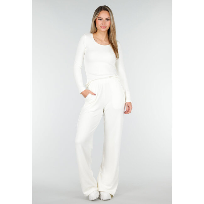 Weißes, weiches Stretch-Oberteil mit Rundhalsausschnitt und langen Ärmeln