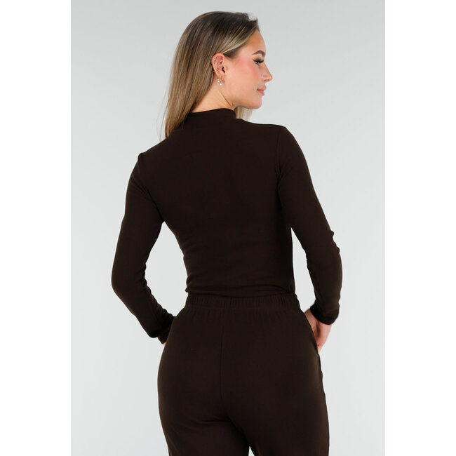 Braunes, weiches Stretch-Oberteil mit Rollkragen und langen Ärmeln