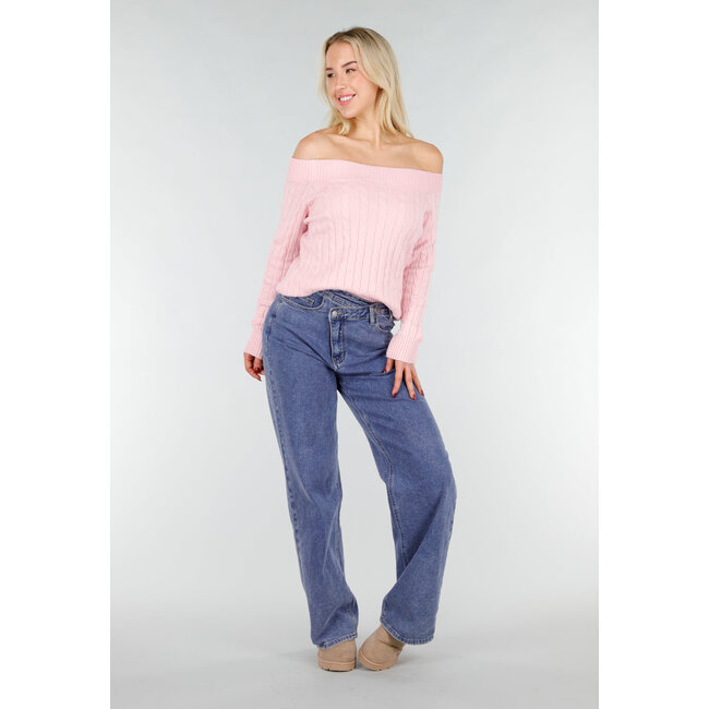Hellrosa Off-Shoulder-Pullover mit Zopfmuster und breitem Halsausschnitt