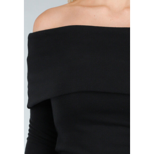 Schwarzes Off-Shoulder-Oberteil mit langen Ärmeln