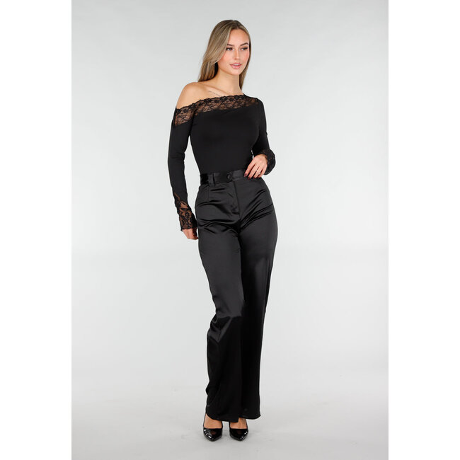 Schwarzer One-Shoulder-Body mit langen Ärmeln und Spitzendetails